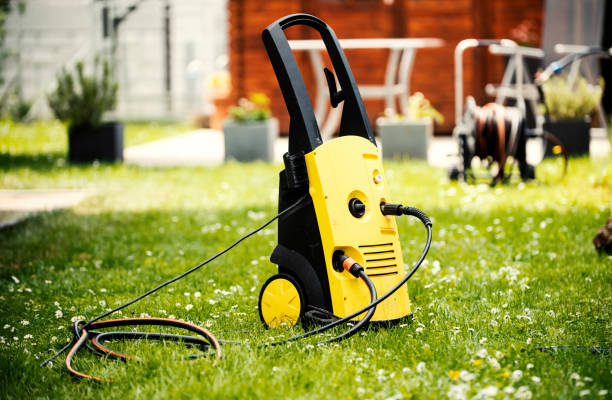 Best Animal Enclosure Cleaning  in Churchill, OH